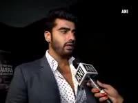 arjun-kapoor-launches-asus-zenfone-series-in-india