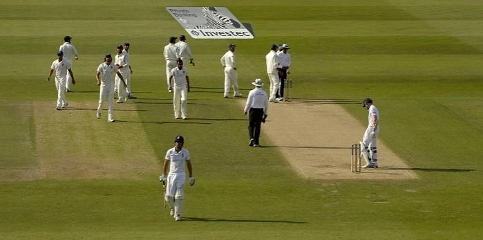 The India bowlers need to be zoned-in from ball one if they are to make England worry on this placid pitch Alastair Cook England India