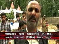 it-happens-kashmiris-throng-historical-hindu-shrine-to-perform-traditional-fire-ritual