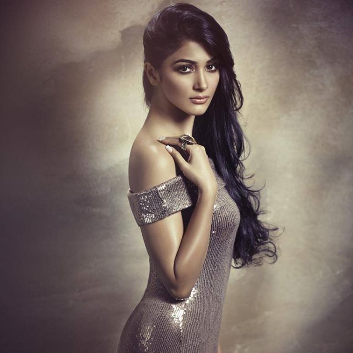 'Mohenjo Daro': Newcomer Pooja Hegde Signed Opposite Hrithik Roshan