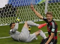 Thomas Muller Germany Brazil Julio Cesar