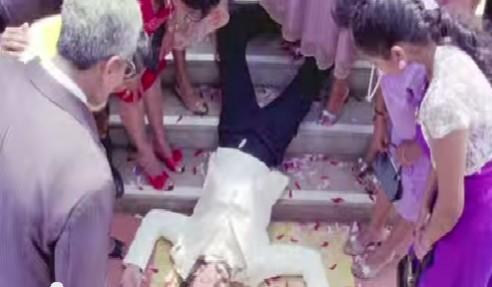 Ranveer Singh as dead man in 'Finding Fanny' Ranveer Singh as dead man in 'Finding Fanny'
