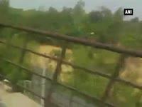 delhi-metro-train-runs-with-door-open-operator-suspended