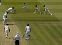 Alastair Cook England MS Dhoni Bhuvneshwar Kumar India