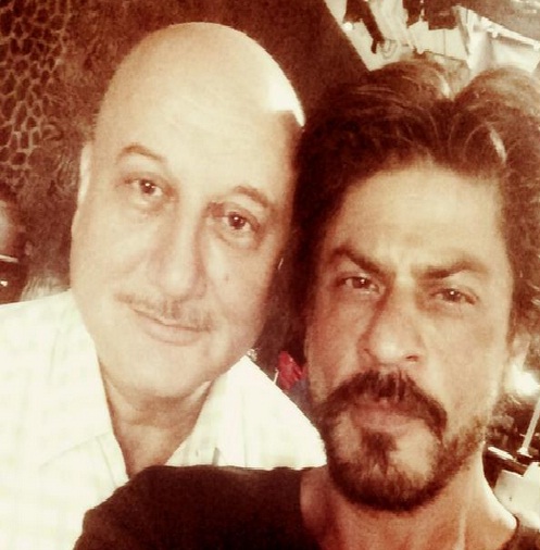 Shah Rukh Khan with Anupam Kher. Selfie
