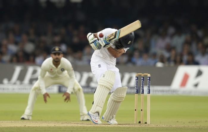 England batsman Moeen Ali is flummoxed by Ishant Sharma and his brilliant short delivery Moeen Ali England