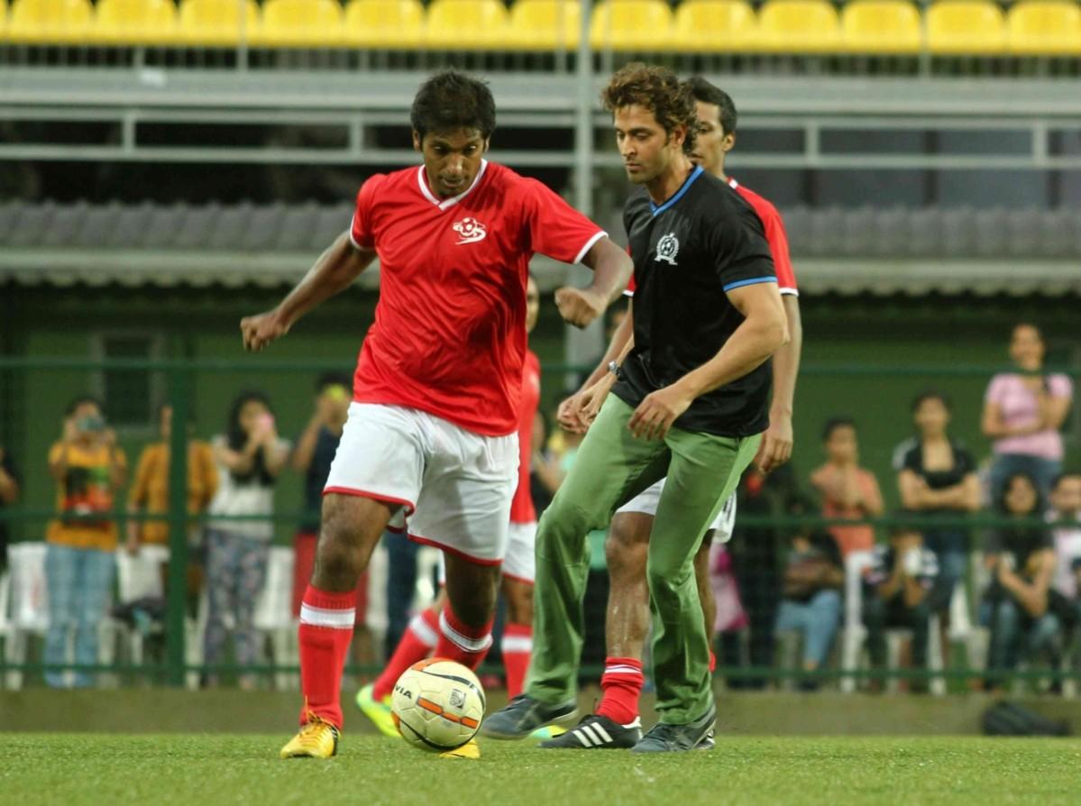 Hrithik Roshan spotted playing Celebrity Football Match Hrithik Roshan spotted playing Celebrity Football Match