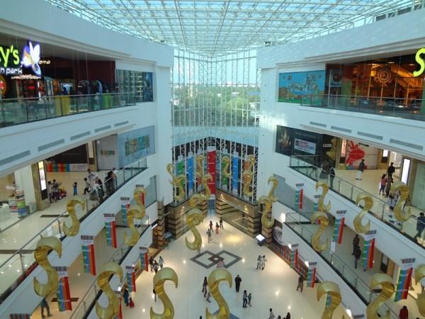 Lulu Mall.