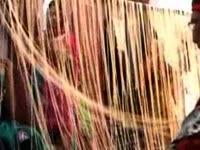 it-happens-indian-muslims-prepare-traditional-vermicelli-ahead-of-eid-festival