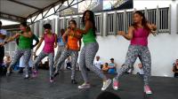 colombia-dances-new-salsa-popularized-by-football-team