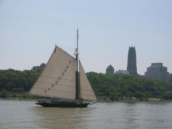 Hudson River Sloop Clearwater