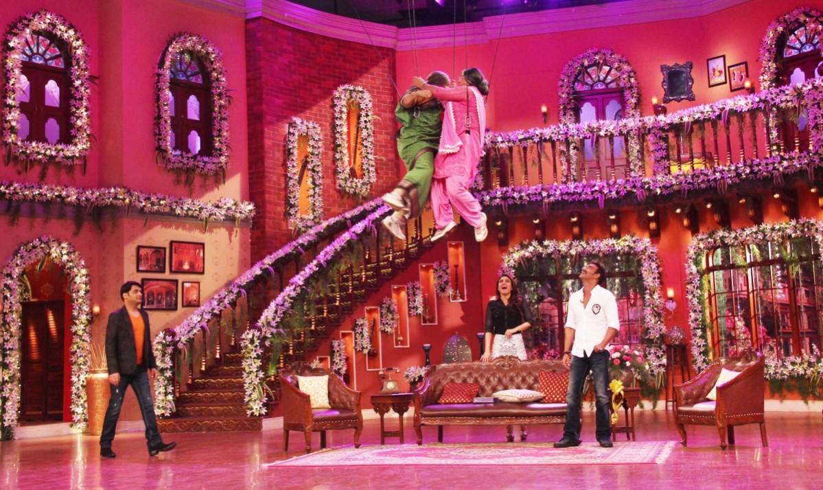 Dadi and Pankhuri's aerial fight Dadi and Pankhuri's aerial fight