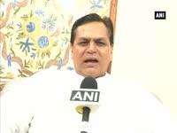 kerry-says-pm-modi-was-denied-visa-by-previous-govt-politicos-react