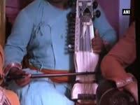 film-show-on-mirza-ghalib-enthralls-audience-in-srinagar