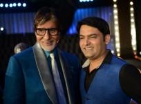 Amitabh Bachchan with Kapil Sharma at the launch of 'KBC 8' in Surat