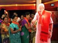 sacred-modi-threads-flood-markets-ahead-of-raksha-bandhan