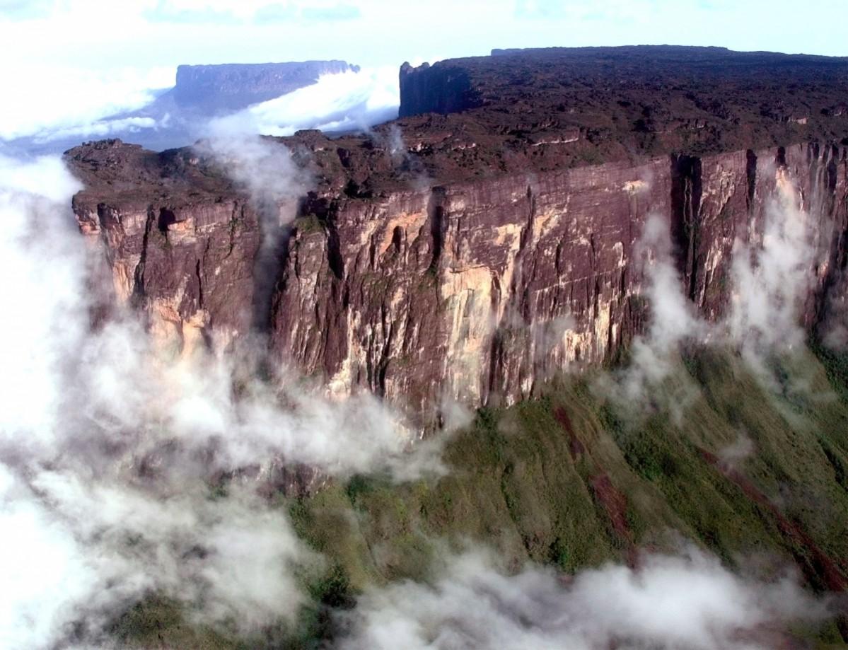 Roraima Mountain Unbelievable Places in the world