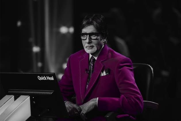 Amitabh Bachchan on the sets of 'KBC 8'