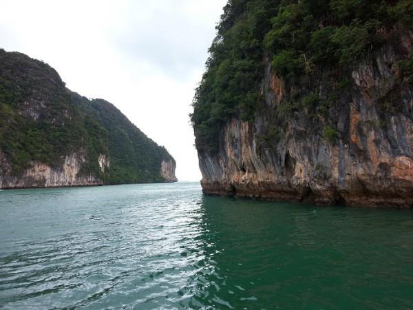 Green waters and islands -- the perfect combination Phuket Hong Islands