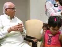 advani-celebrates-rakshabandhan