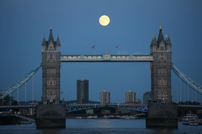 A supermoon rises over Tower Bridge in London August 10, 2014. A supermoon rises over Tower Bridge in London August 10, 2014.
