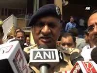 police-probe-car-hijacking-by-suspected-militants-in-kashmir
