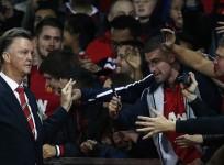 Louis Van Gaal Manchester United fans