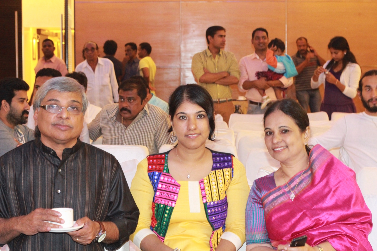 Director Kamal with his daughter and wife.