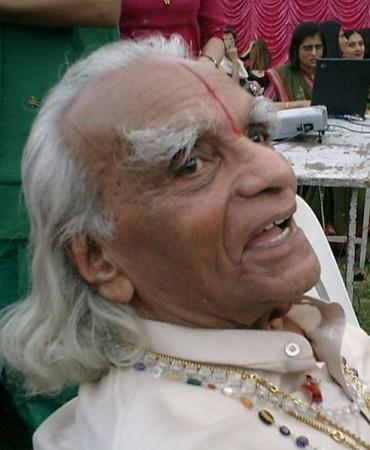The Yoga legend bid farewell to the world at 3.15 am on Wednesday at a private hospital in Pune, Maharashtra. BKS Iyengar
