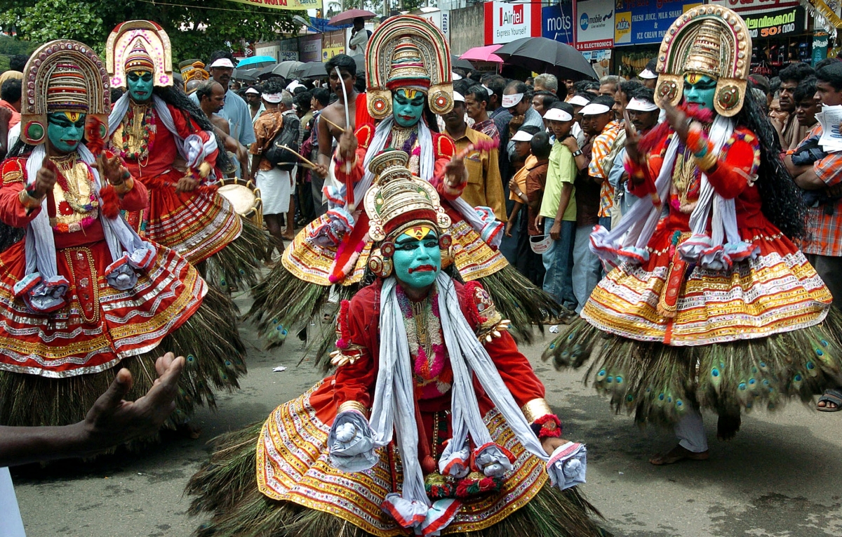 from-the-festival-of-lights-to-colors-india-has-it-all-photos