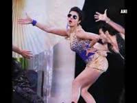 priyanka-not-interested-in-als-ice-bucket-challenge