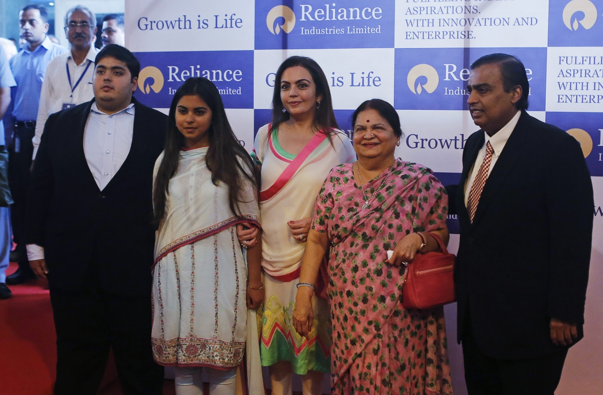 Mukesh Ambani with his son Akash, daughter Isha, wife Nita and mother Kokilaben