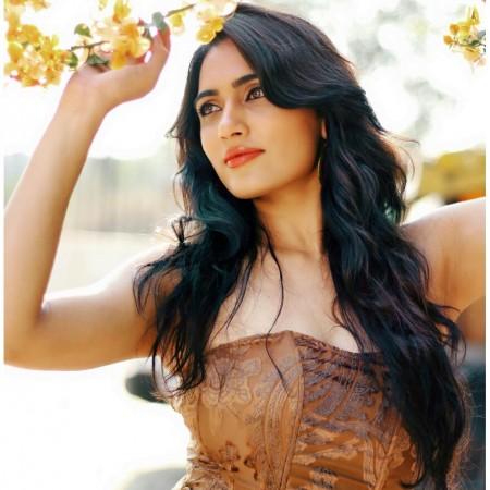 Mythriya Gowda Maithriya Gowda