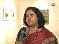 art-exhibition-in-kolkata-promotes-tribal-style-of-painting
