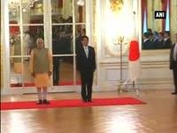 pm-modi-welcomed-at-akasaka-palace-in-tokyo