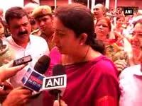 gurutsav-an-essay-competition-facts-are-being-distorted-smriti-irani