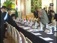 japan-pm-hosts-tea-for-modi-in-traditional-style
