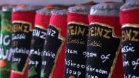 british-artist-sews-an-entire-newsagents-shop-with-felt