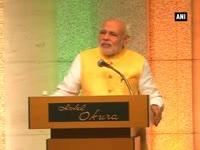pm-modi-enjoys-vande-mataram-sung-by-children-at-tokyos-indian-community-reception-part-2