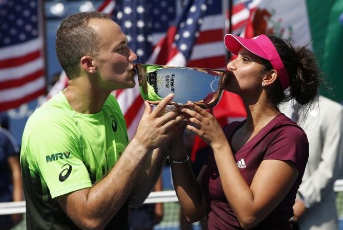 Bruno Soares and Sania Mirza had to fight off a stiff challenge from Abigail Spears and Santiago Gonzalez to clinch the US Open Mixed Doubles title. Bruno Soarez Sania Mirza US Open