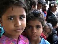 residents-leave-villages-move-to-safer-places-in-flood-hit-kashmir