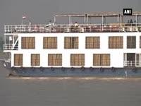 luxury-mv-rajmahal-cruise-in-river-ganges-enchants-tourists