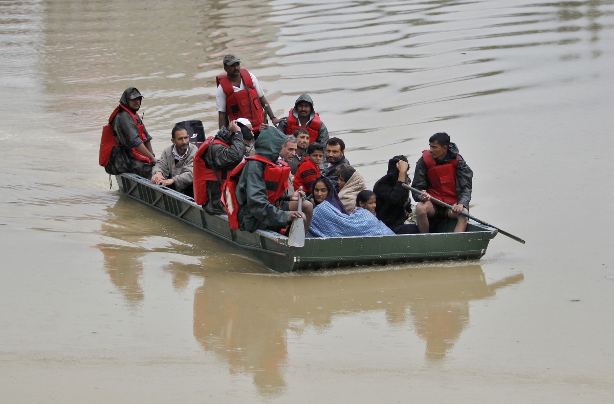 Residents being evacuated from a flood-hit region in Kashmir Kashmir Floods