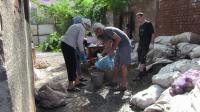 red-cross-assists-ukraines-mariupol-residents-refugees