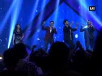 deepika-padukone-and-arjun-kapoor-promote-finding-fanny-in-indias-raw-star