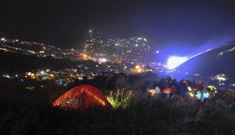 An Ohio man fell 60 feet off a cliff as he sleepwalked away from the camp-site (Representational Image) Camper gets Injured While Sleepwalking, falls 60 feet down a cliff