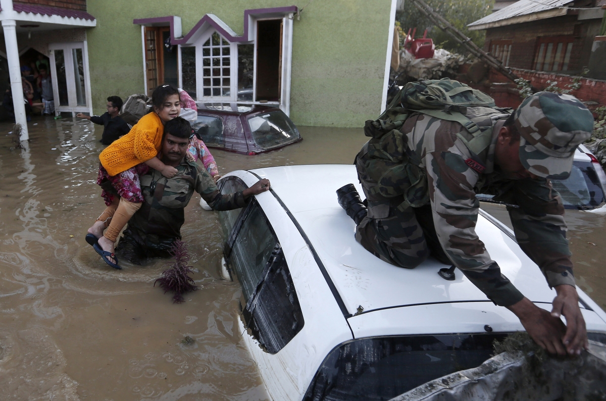 Rescue efforts continue in Kashmir Kashmir Floods