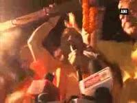 fir-against-yogi-adityanath-for-defying-ban-on-election-meeting