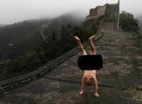 The Naked Handstander