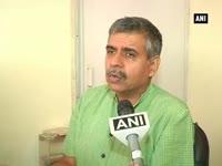 bjp-proposes-to-place-cbi-under-rti-politicos-react